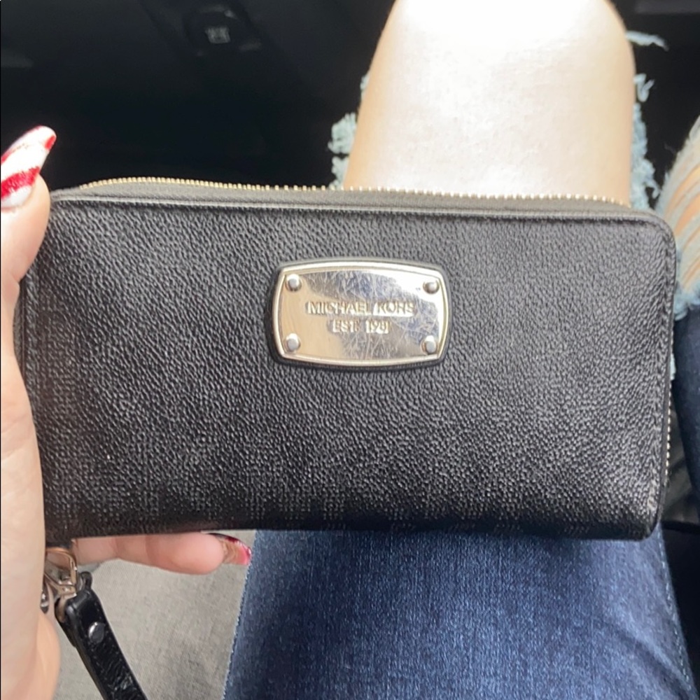 michael kors wallet